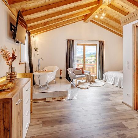 Landhaus Trinis - Kleine Kaffee Tee Theke Mit Kuehlschrank - Parkplatz Rotta Exteriér fotografie
